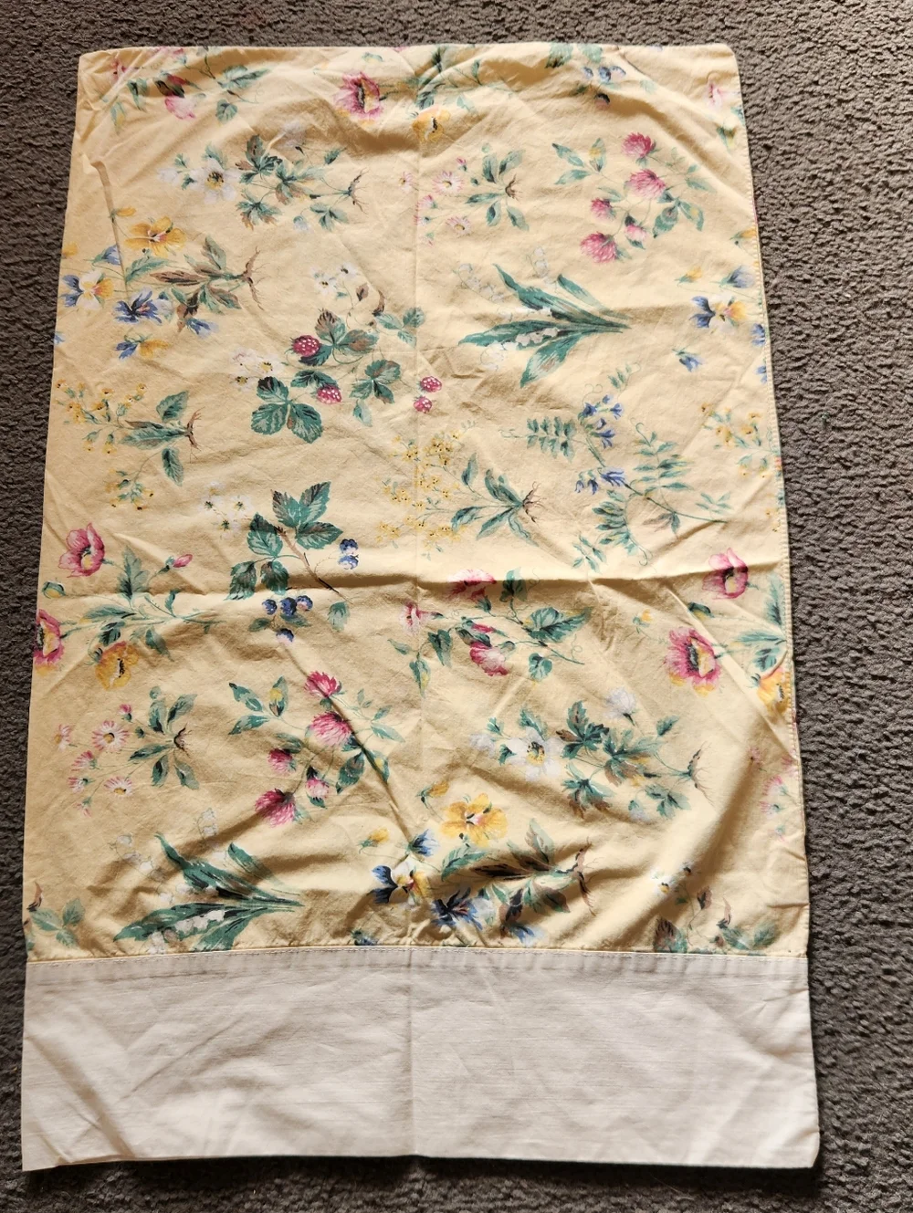 LIZ WEAR Sheet Set 2 Shams Yellow Floral Home Bedding Vintage Made USA - Picture 9 of 14